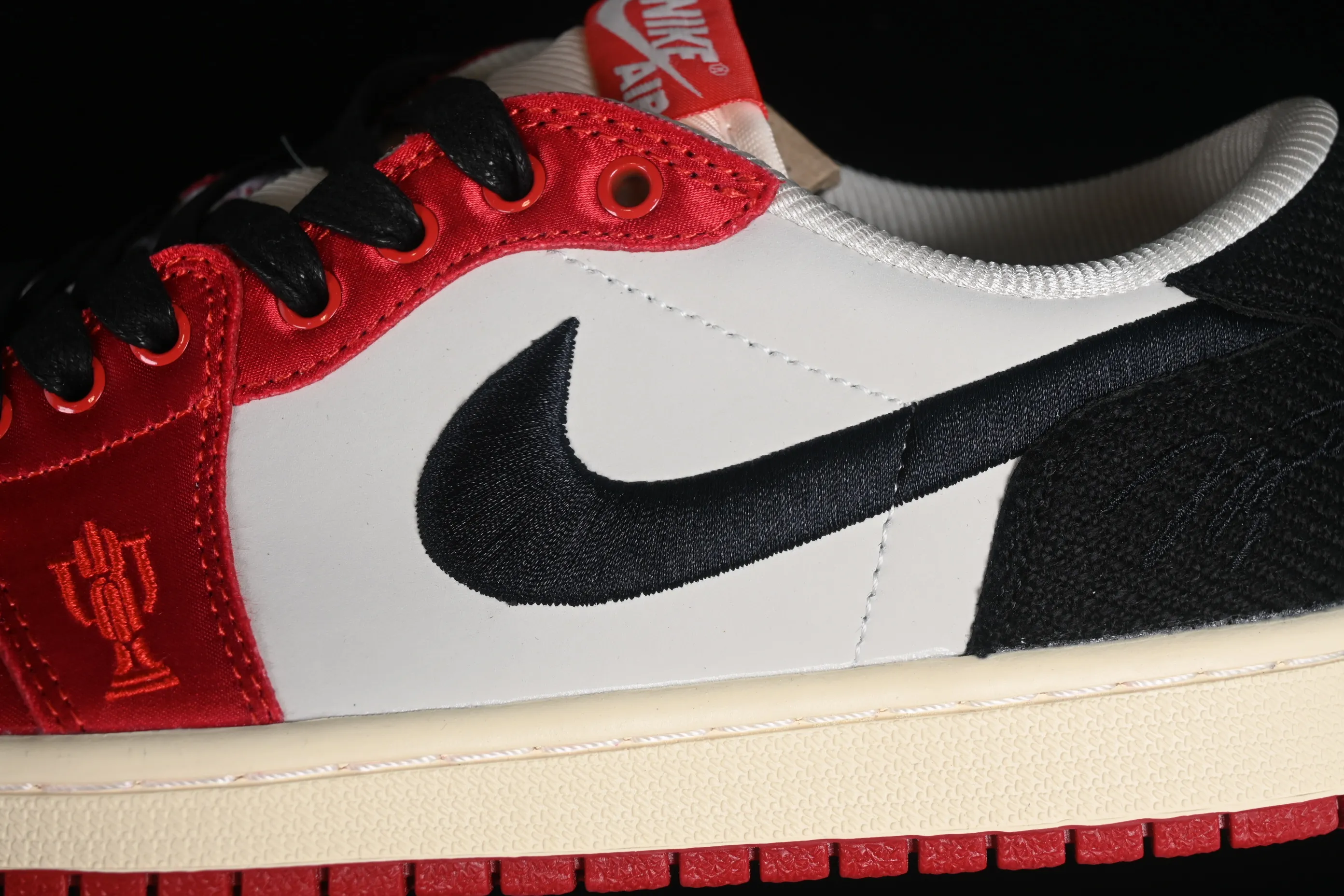 All categories Air Jordan Jordan series basketball shoes Air Jordan 1 Low Z version Trophy Room x Jordan 1 Low OG "Away" AJ1 Joe 1 black and red low-top cultural casual sneakers FN0432-100